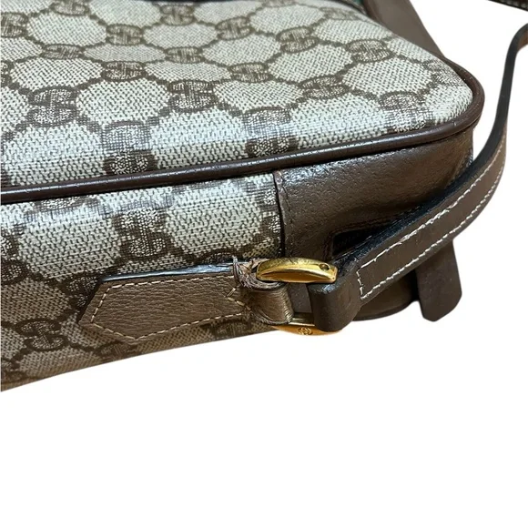 Gucci Authentic Crossbody Bag - Picture 9 of 15